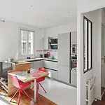 L\'Elegance Du 11Eme - Grand Studio Refait A Neuf